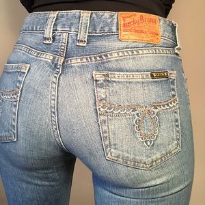 Lucky Brand skinny jeans. Classic wash. Size 28.